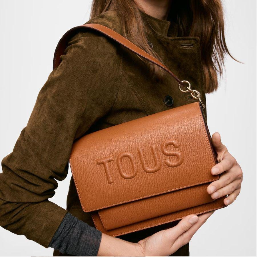 Bolso bandolera mediano camel Audree TOUS Brenda en Lebrijoya