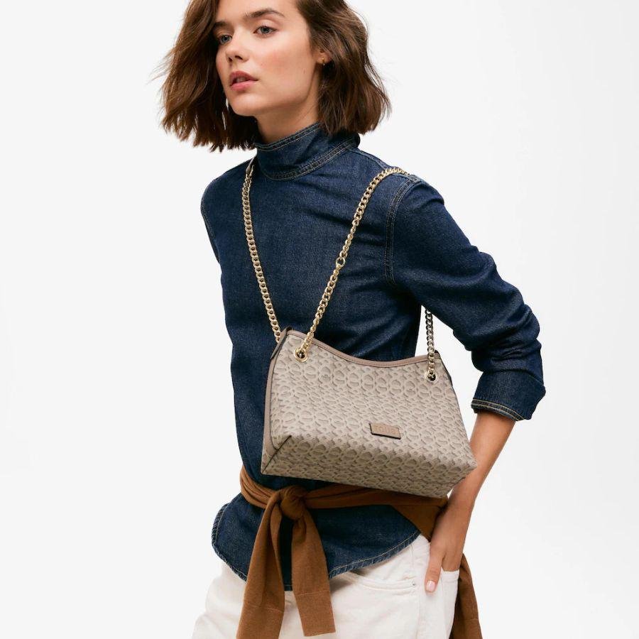 Bolso bandolera mediano topo oscuro TOUS Infinity, vista 3